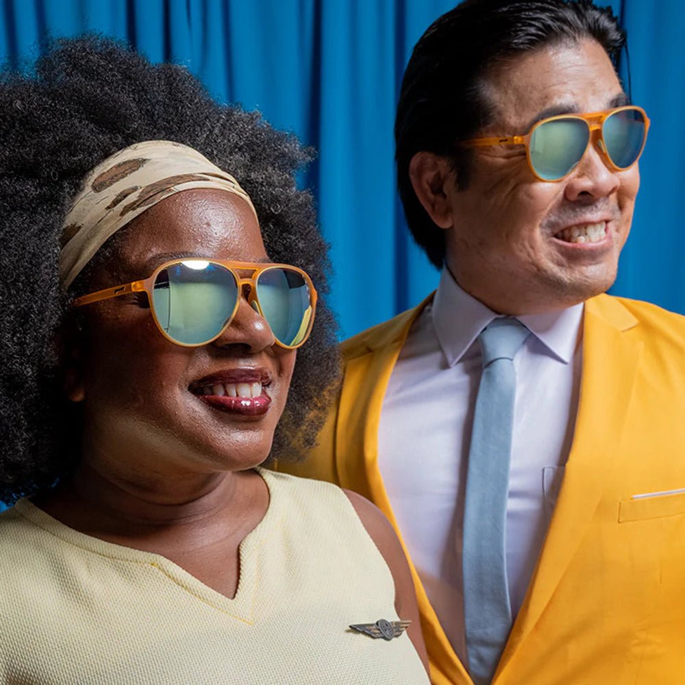 Óculos de Sol Goodr - Cheesy Flight Attendant