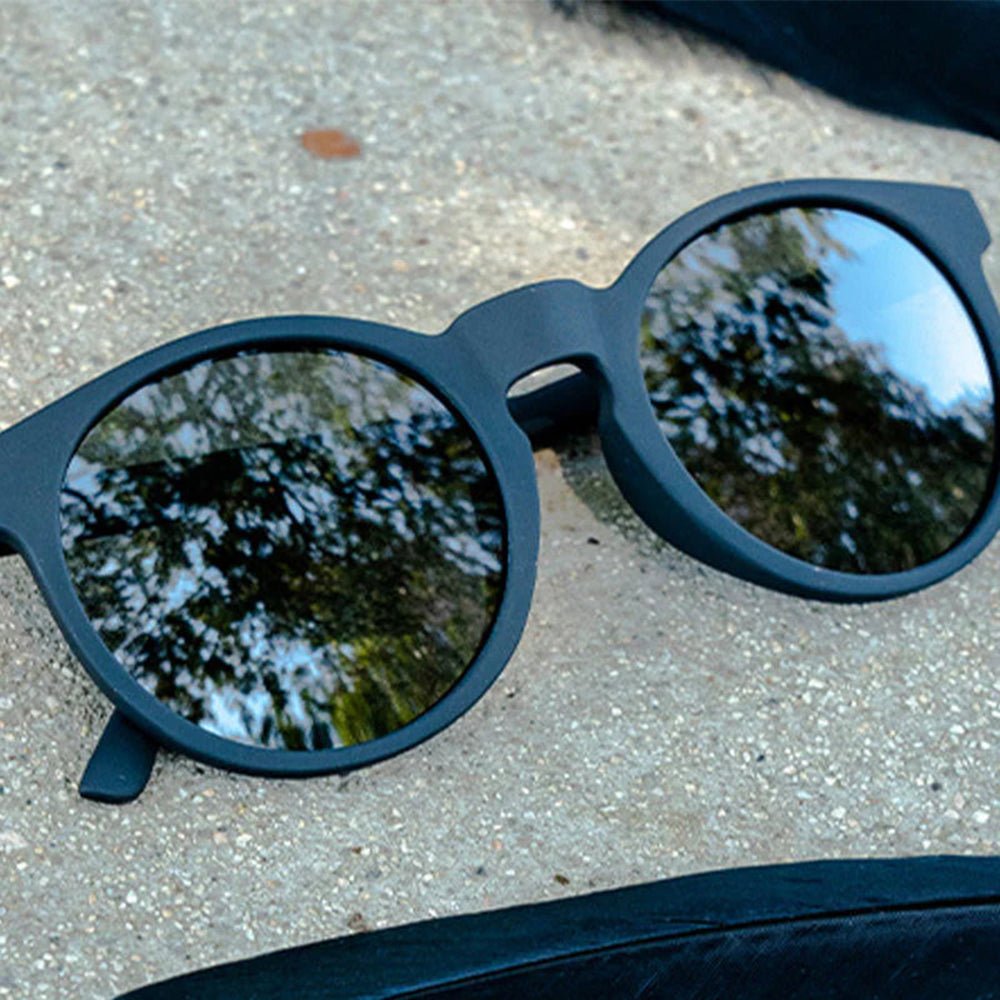 Óculos de Sol Redondo Preto Polarizado com Proteção UV400 - It's Not Black, It's Obsidian