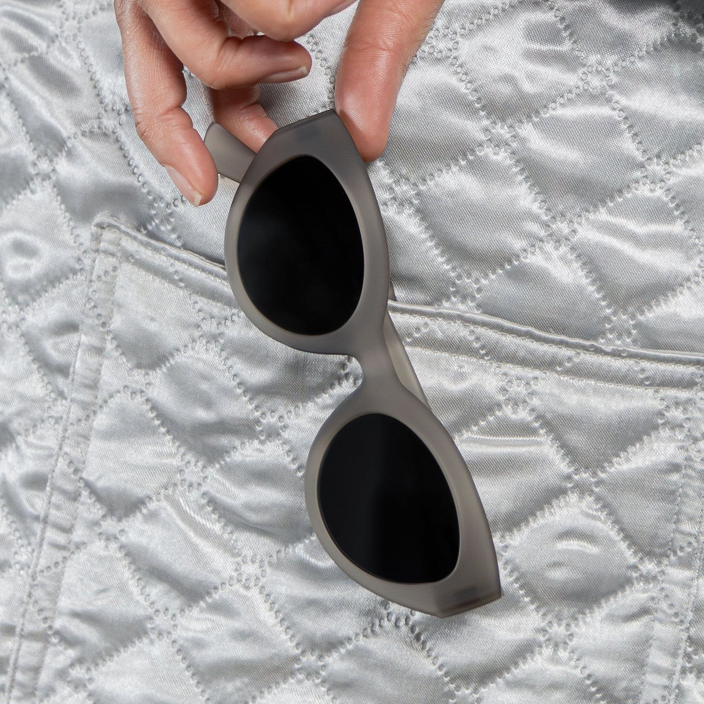 Óculos de Sol Gatinho Cinza Polarizado com Proteção UV400 - Moonbean Daydream