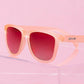 Óculos de sol Goodr Brasil modelo Don't Make Me Blush com armação e lentes quadradas na cor rosa, estilo esportivo.