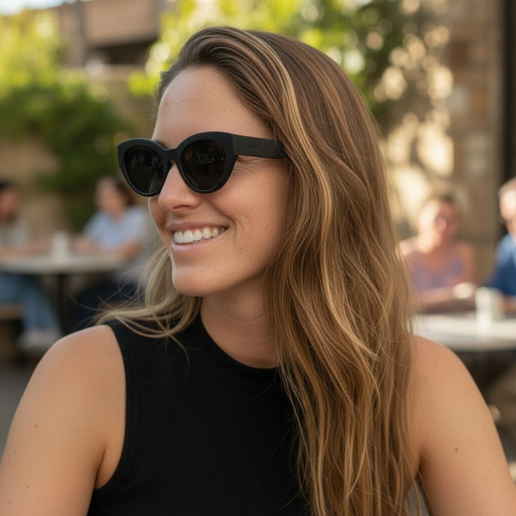 Óculos de Sol Gatinho Preto Polarizado com Proteção UV400 - In My Cosmic Era