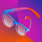 Óculos de sol azul-roxo degradê unissex com armação quadrada e lente lilás não espelhada, polarizada com proteção UV400. O acessório é leve, confortável e não escorrega ou pula no rosto ao realizar esportes.