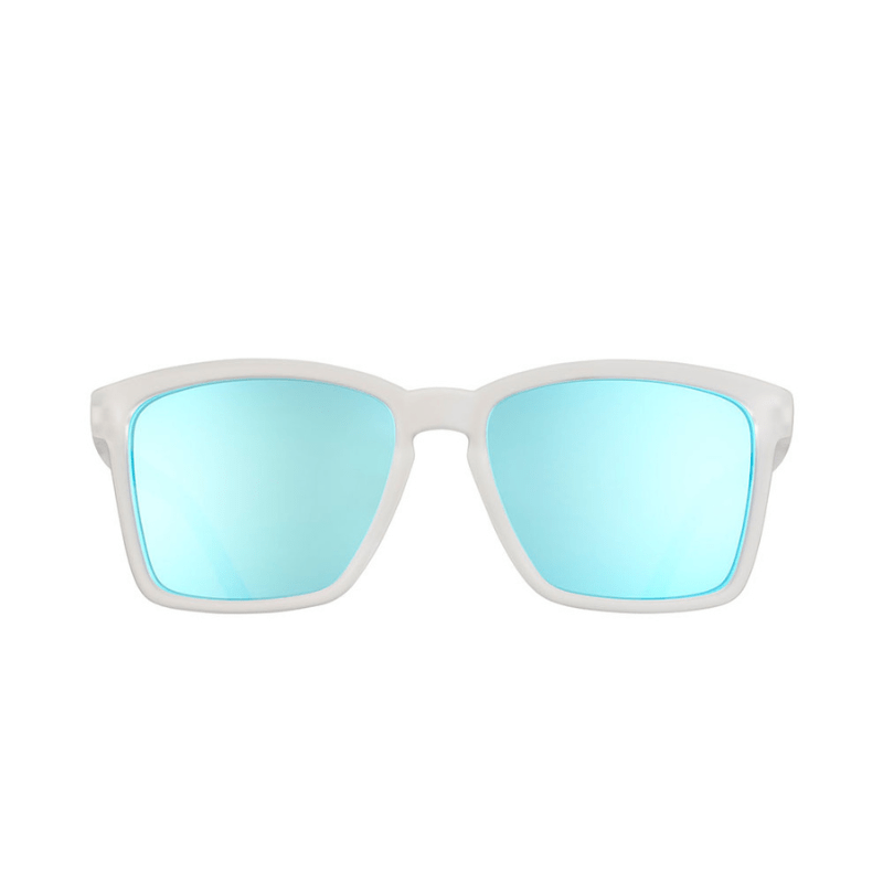 Óculos de sol transparente unissex com armação quadrada para rosto pequeno e lente azul espelhada, polarizada com proteção UV400. O acessório é leve, confortável e não escorrega ou pula no rosto ao realizar esportes.